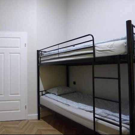 Gingerbread Hostel Торунь Екстер'єр фото