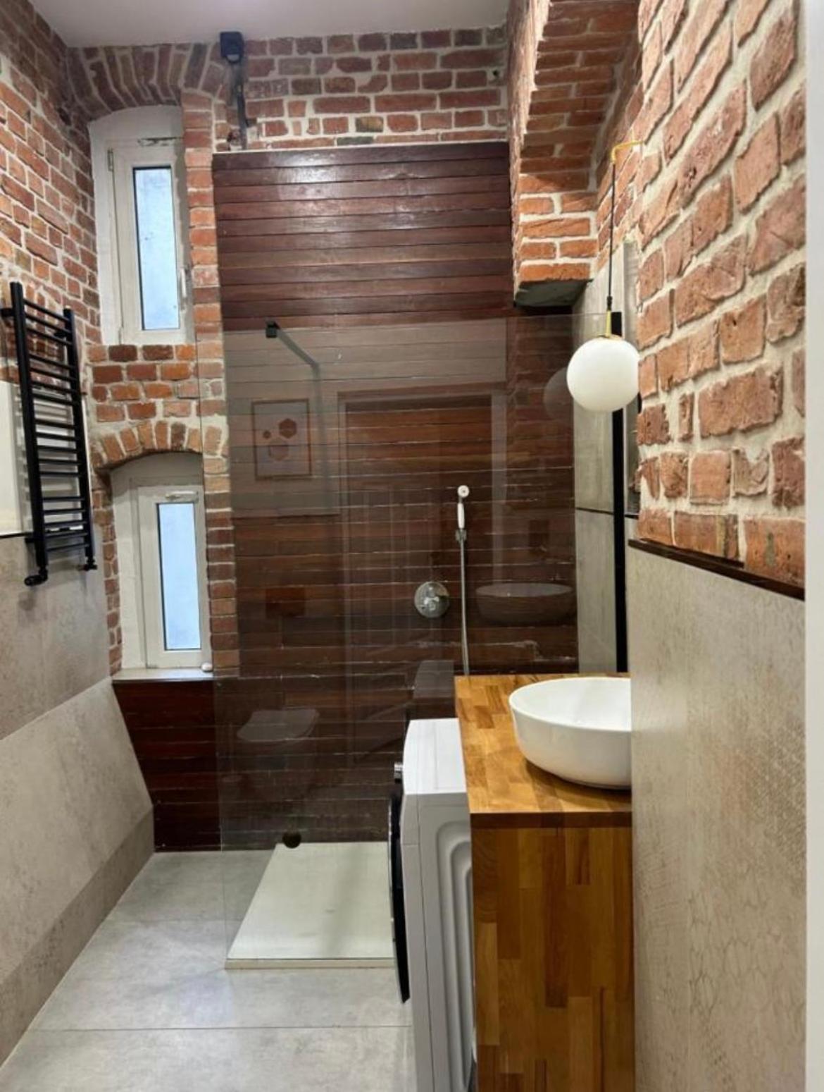 Gingerbread Hostel Торунь Екстер'єр фото